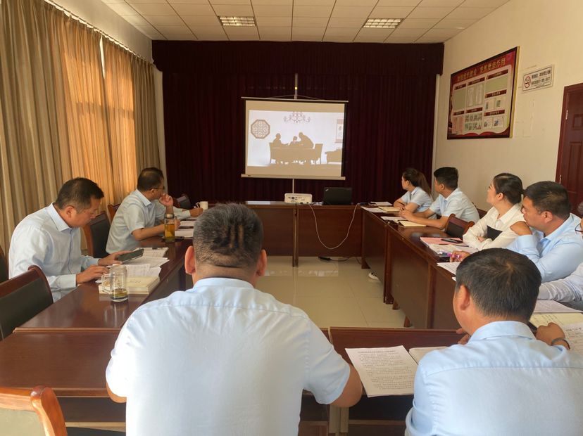 公交集團(tuán)機(jī)務(wù)技術(shù)事業(yè)部組織觀看廉潔文化視頻