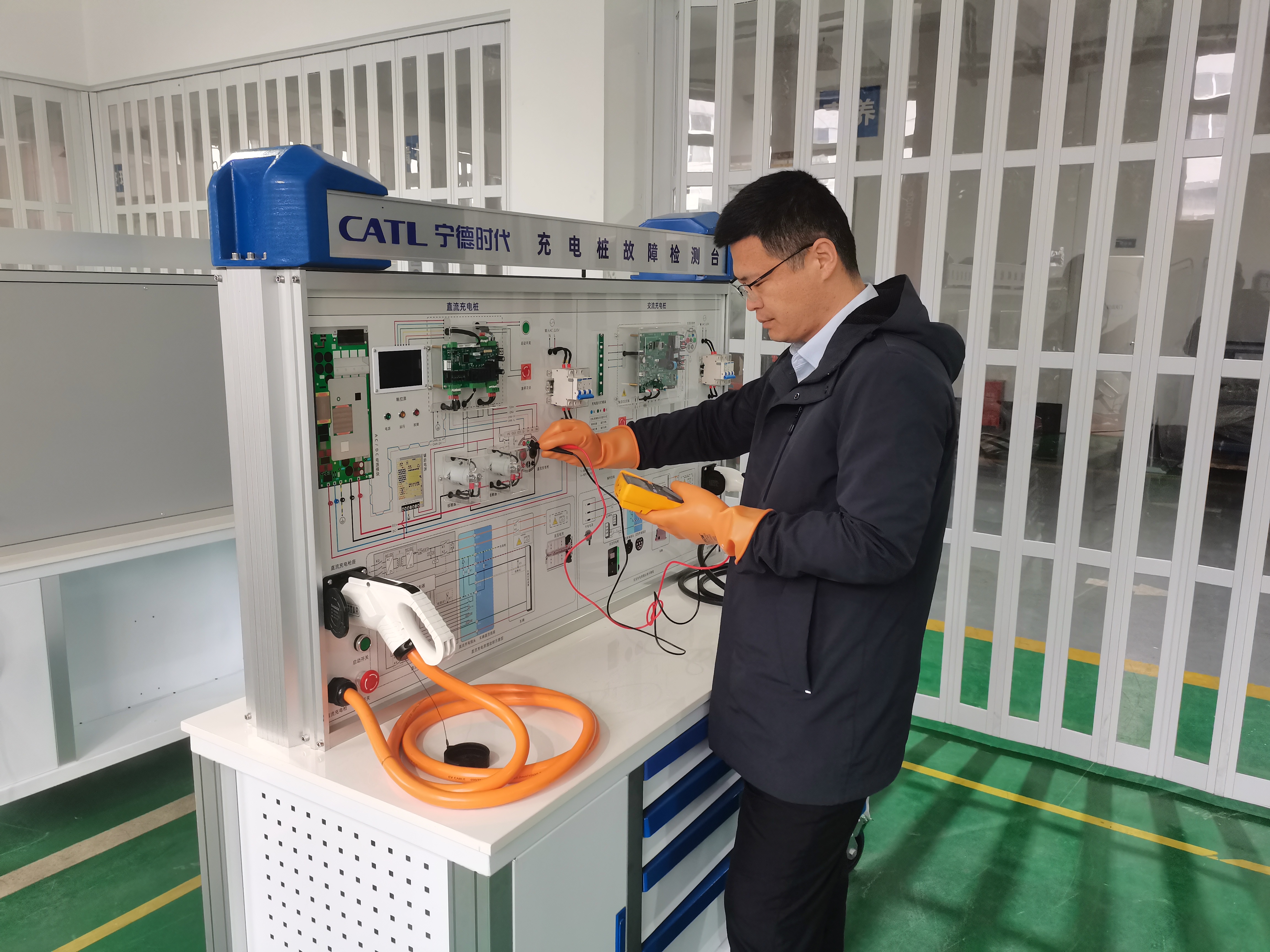 機務技術(shù)事業(yè)部參加寧德時代L2等級培訓