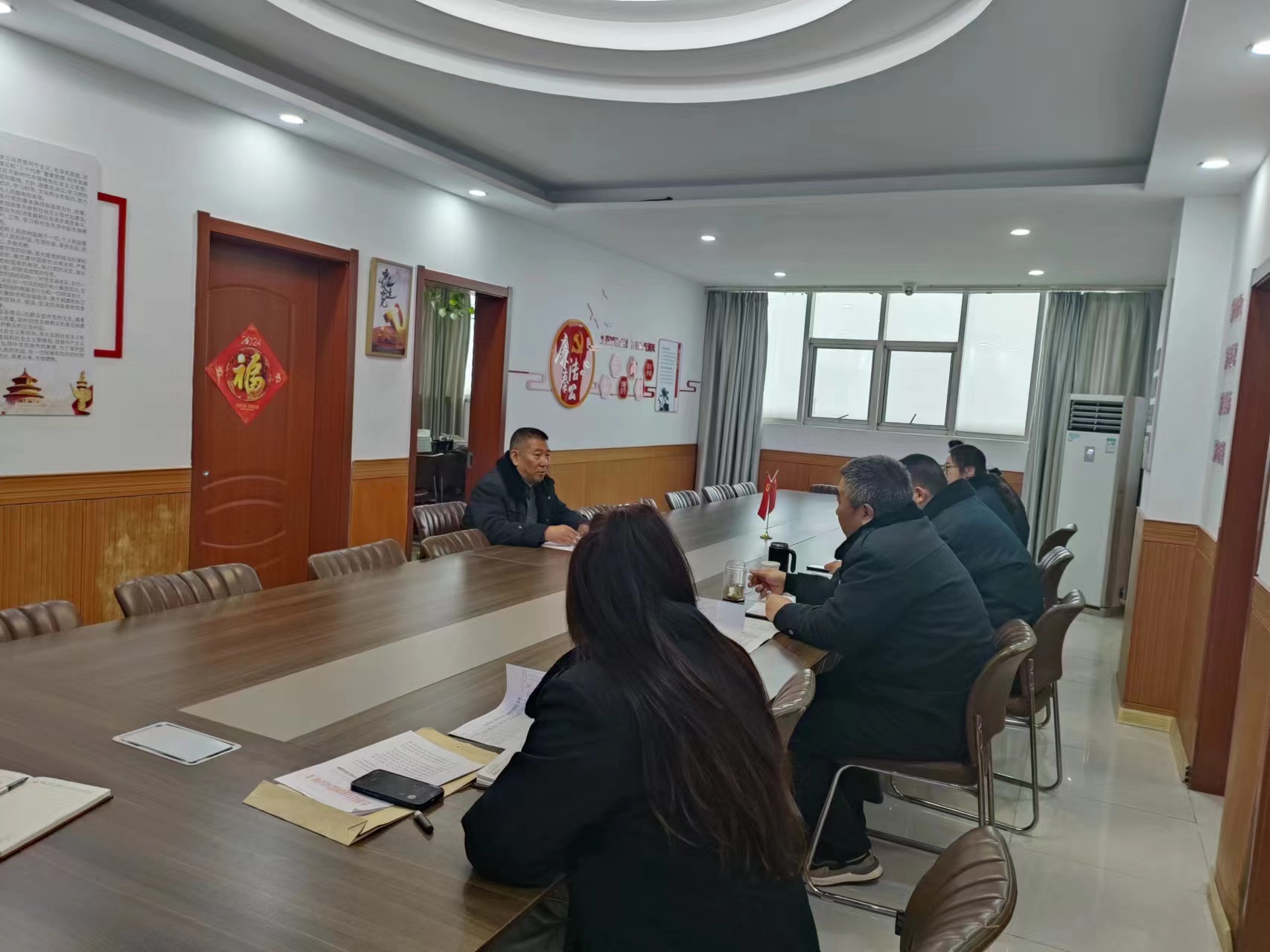 公交集團(tuán)公交事業(yè)一部開(kāi)展廉政警示教育專題學(xué)習(xí)會(huì)