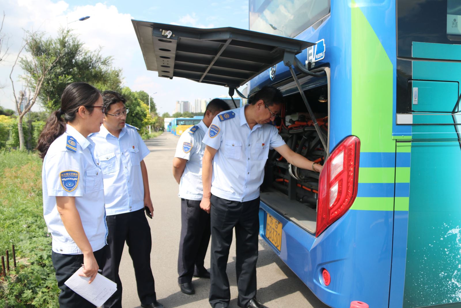 公交集團深入一線復(fù)查創(chuàng)文成果