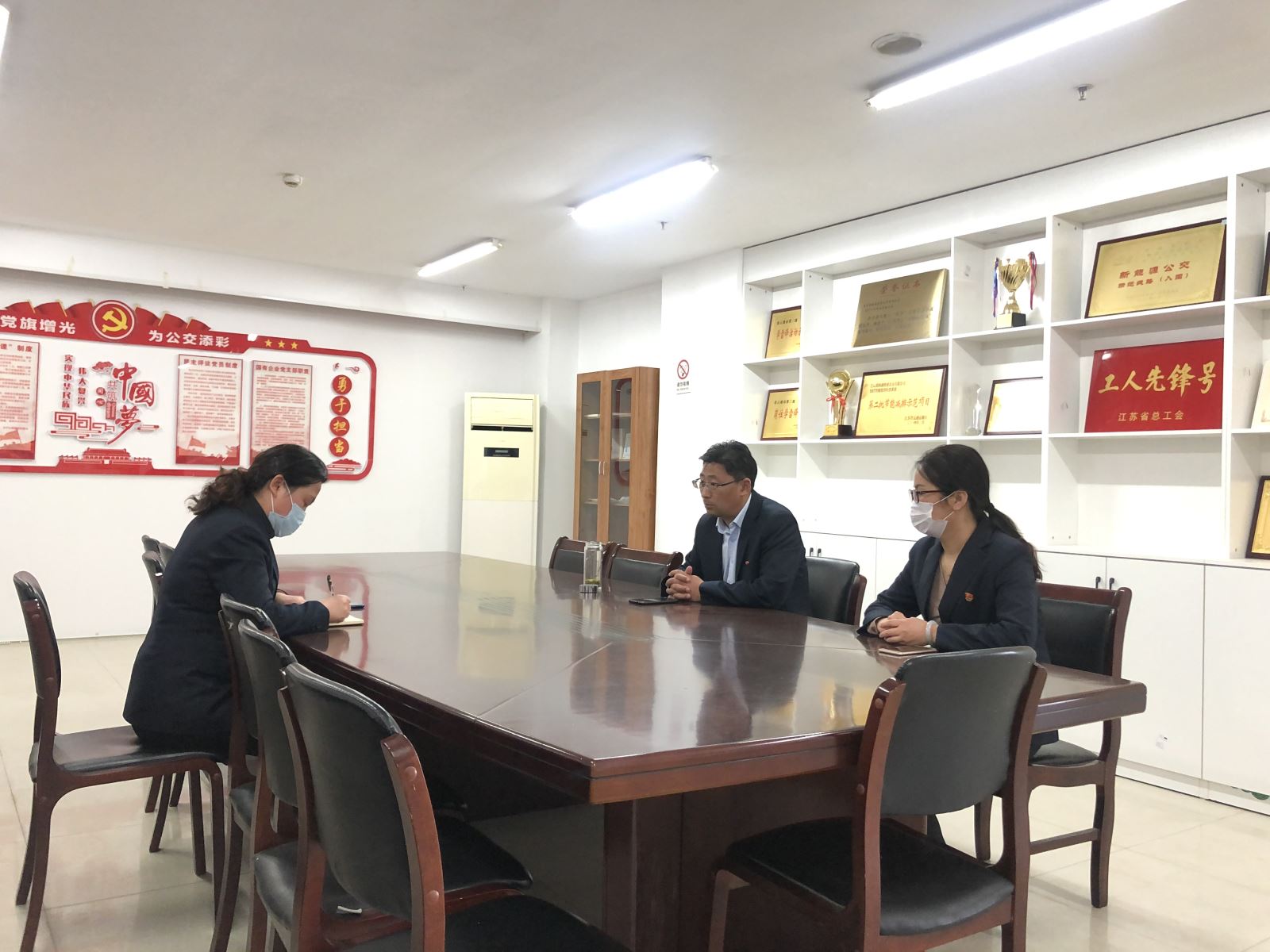 公交集團開展節(jié)前作風檢查，確保廉潔過節(jié)