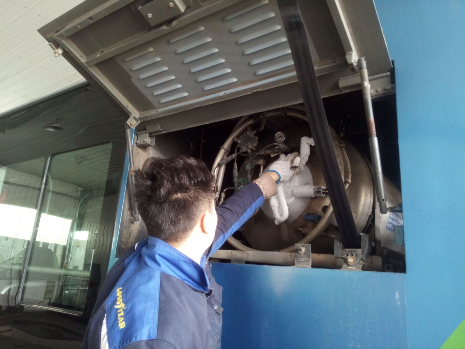 公交集團啟動冬季惡劣天氣應(yīng)急預(yù)案