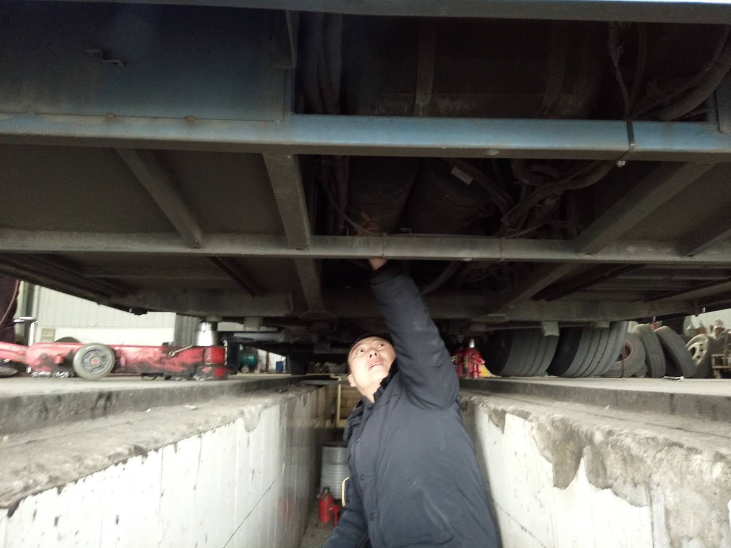 強(qiáng)化機(jī)務(wù)管理，筑牢行車安全防護(hù)網(wǎng)