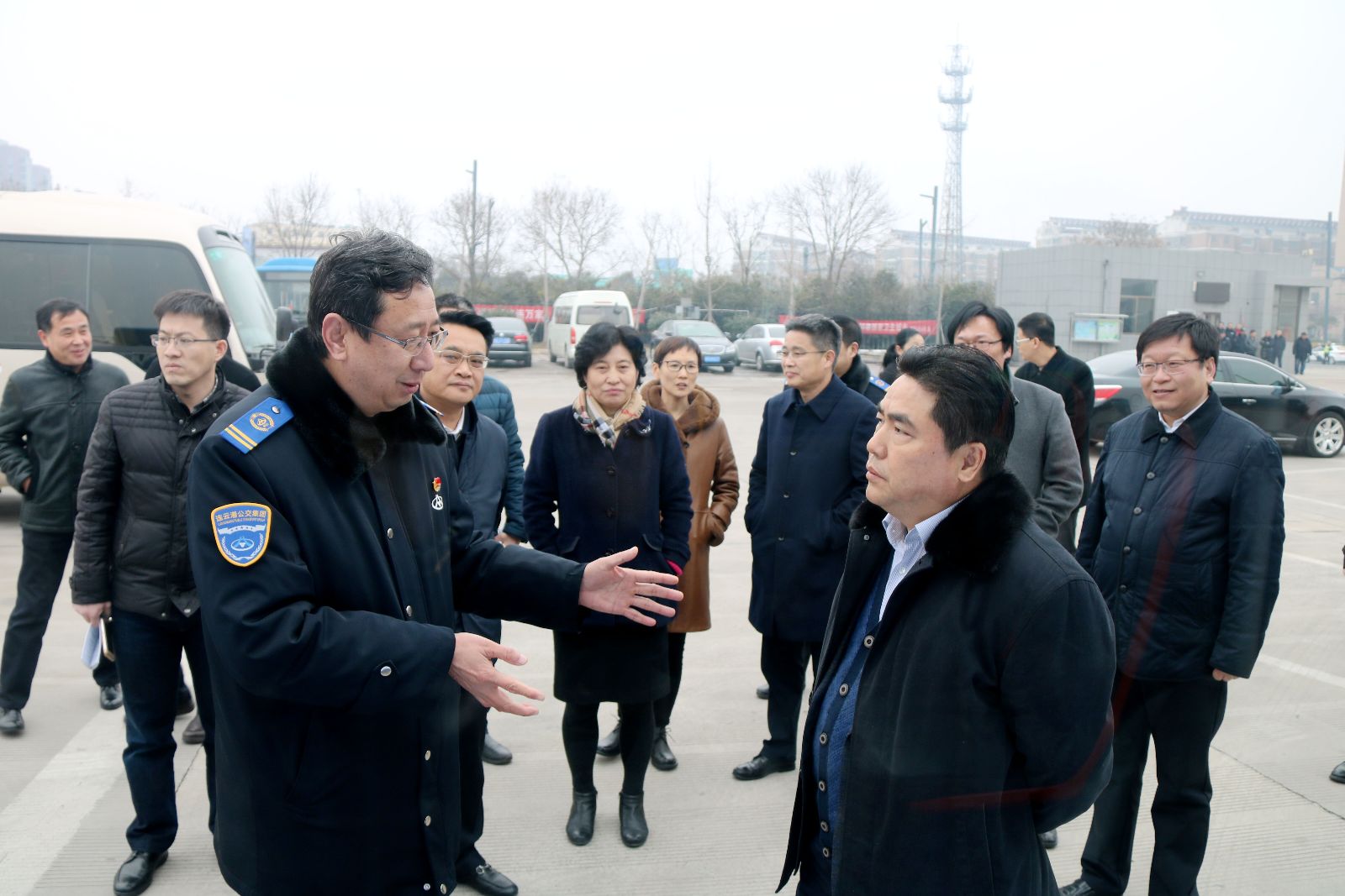 項雪龍市長一行赴公交集團調(diào)研“方便連云港建設(shè)”