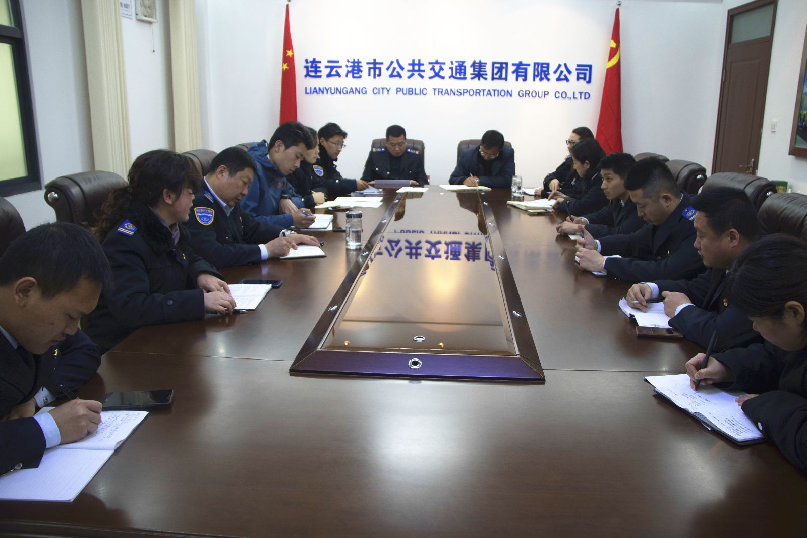 公交集團(tuán)集團(tuán)機(jī)關(guān)一支部召開(kāi)2018年公推優(yōu)選入黨積極分子大會(huì)