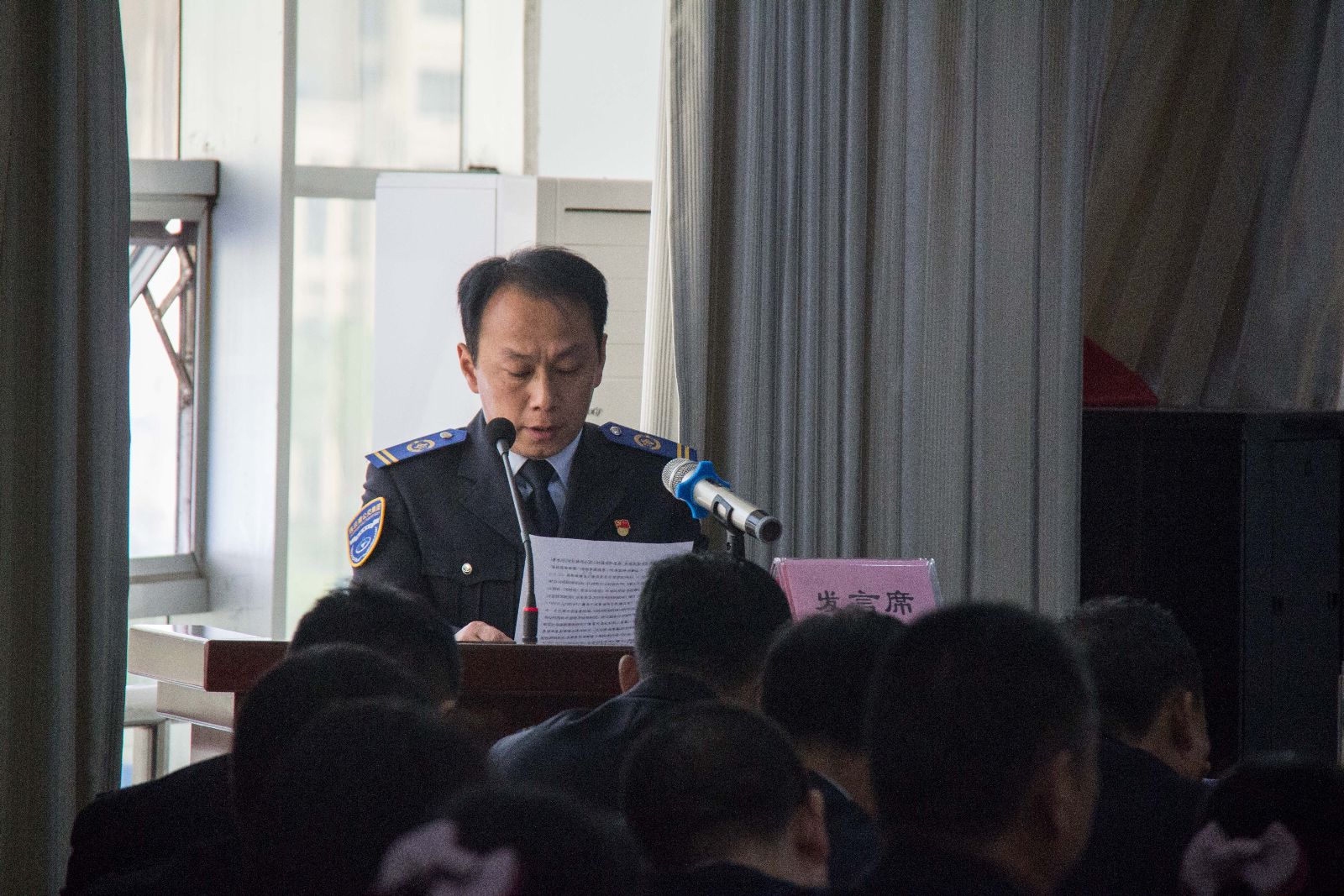 公交集團(tuán)召開“高質(zhì)發(fā)展、后發(fā)先至”推進(jìn)動員大會